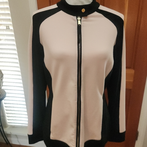 Neiman Marcus Exclusive Black and Pink Jacket - Picture 4 of 13